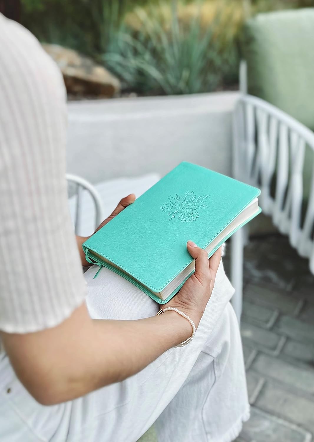 Biblia NVI de la Mamá Ocupada Turquesa