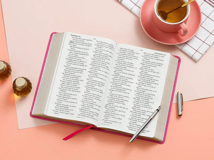 Biblia RV1960 Imitación piel Fucsia 14 puntos